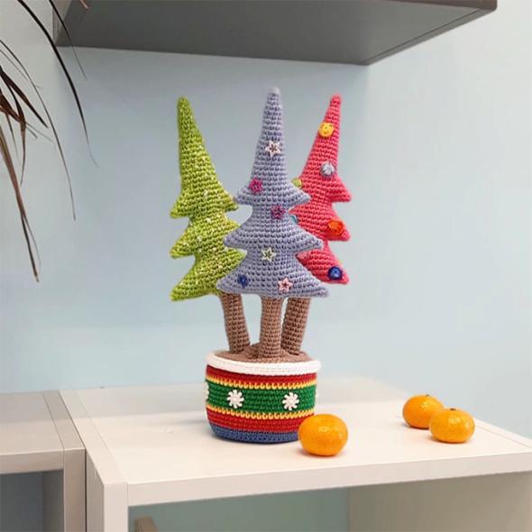Вязаные три ёлочки крючком