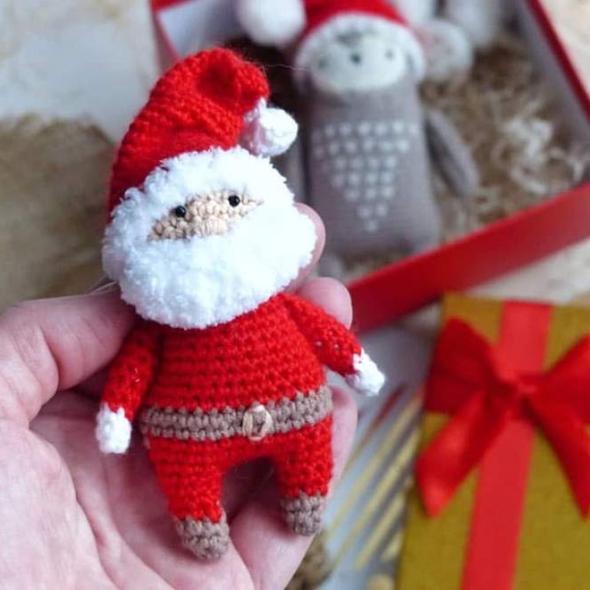 Вязаный Санта-Клаус крючком