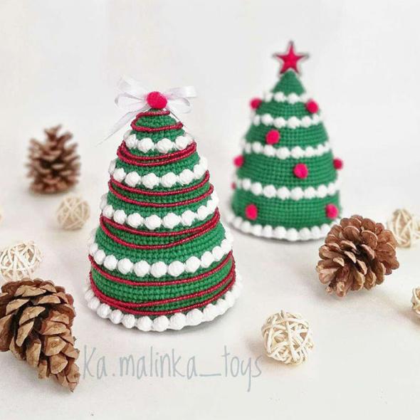 Вязаная снежная ёлочка крючком