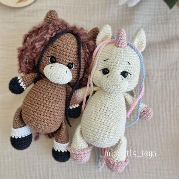 Вязаная лошадка и единорожка крючком