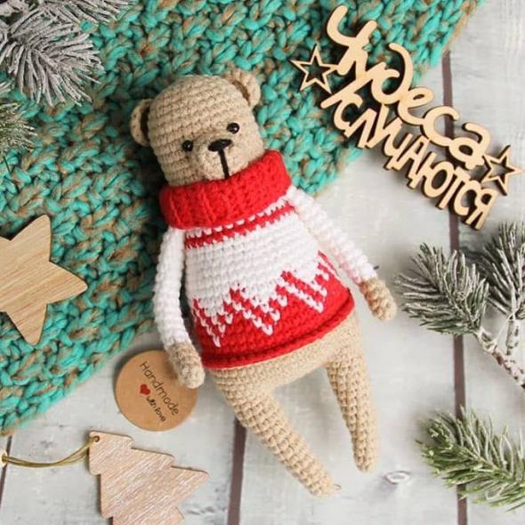 Вязаный зимний мишка крючком