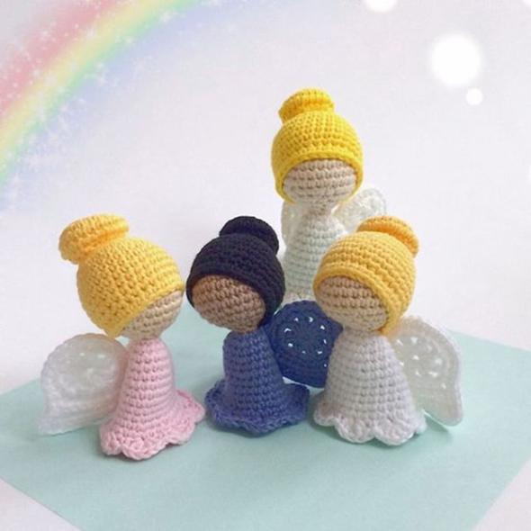 Вязаный рождественский ангелочек крючком