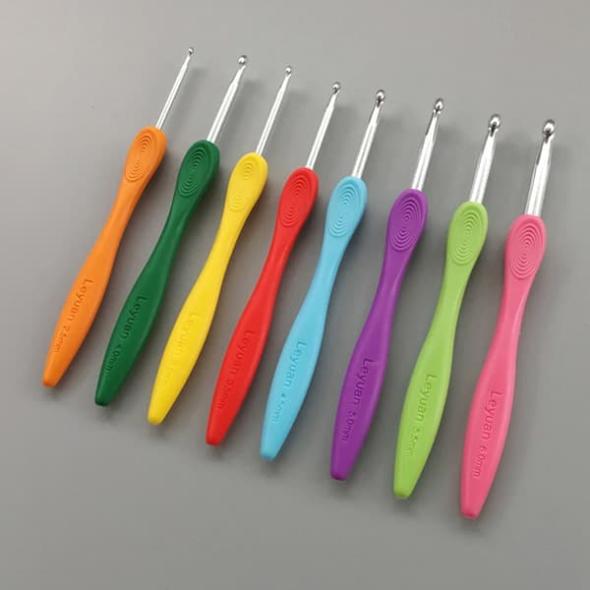 Купить крючки для вязания с ручкой