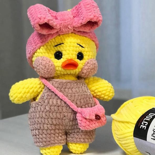 Амигуруми плюшевая утка Лалафанфан крючком