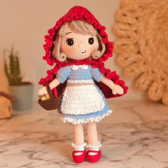 Вязаная Красная Шапочка крючком