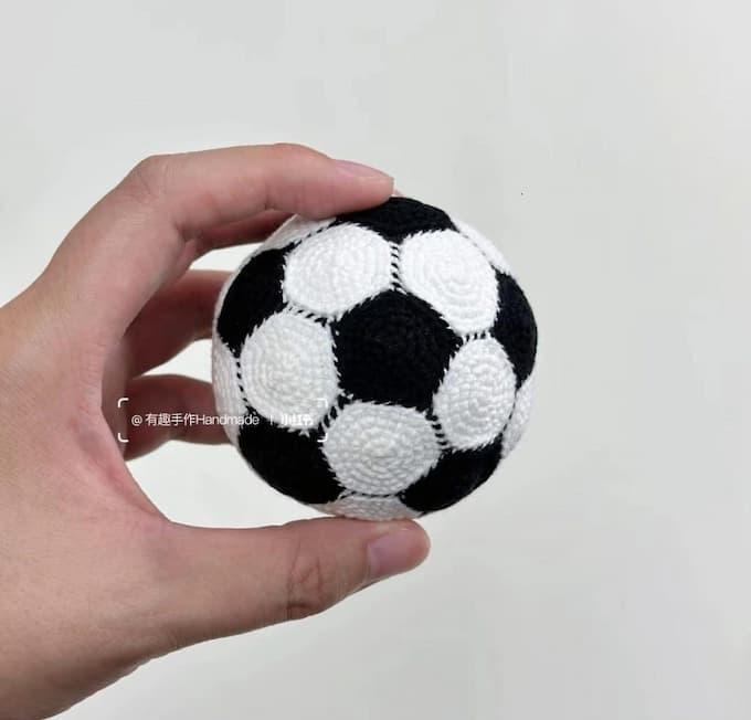 Амигуруми футбольный мяч крючком