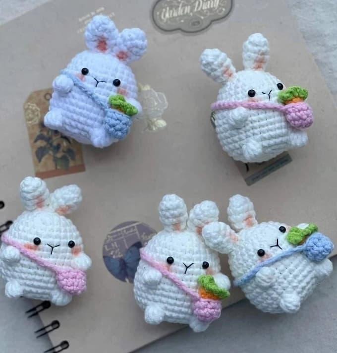 Амигуруми кролик с сумкой крючком