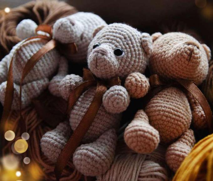 Амигуруми медвежата крючком